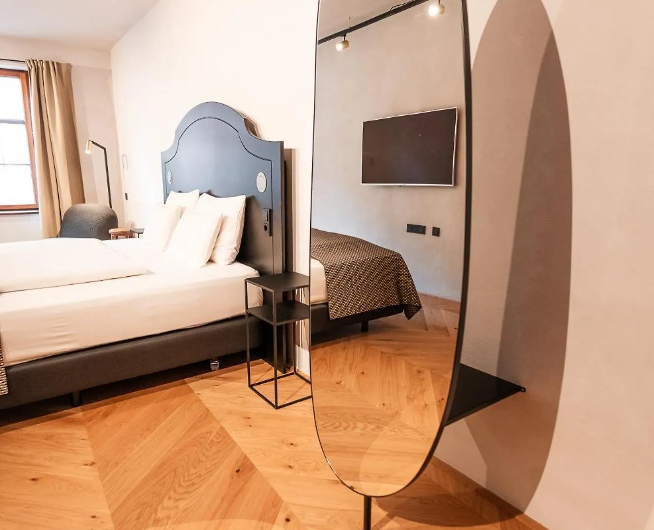 H5 Grauer Baer Studios & More Innsbruck Austria